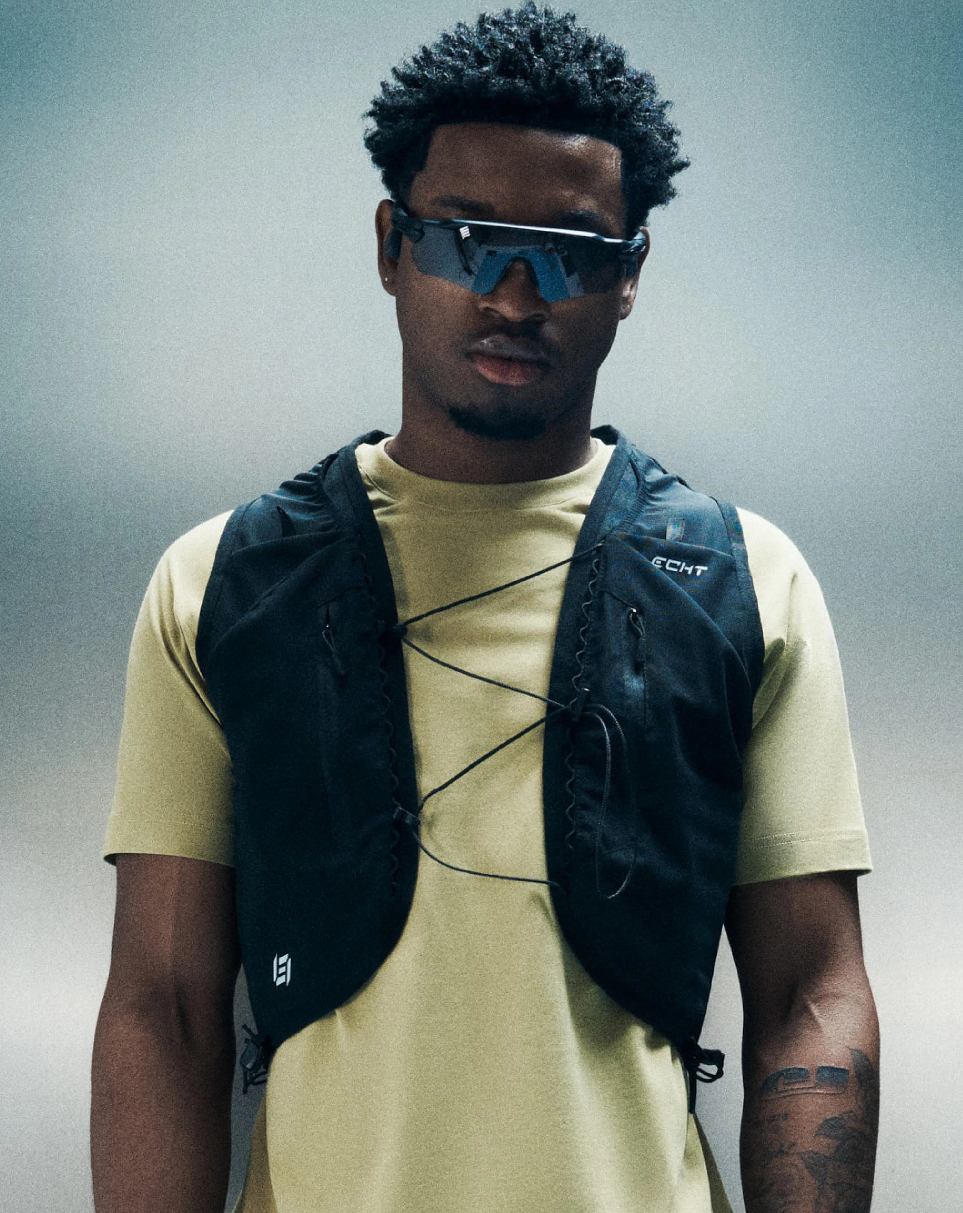 Performance Hydration Vest - Black (Unisex)