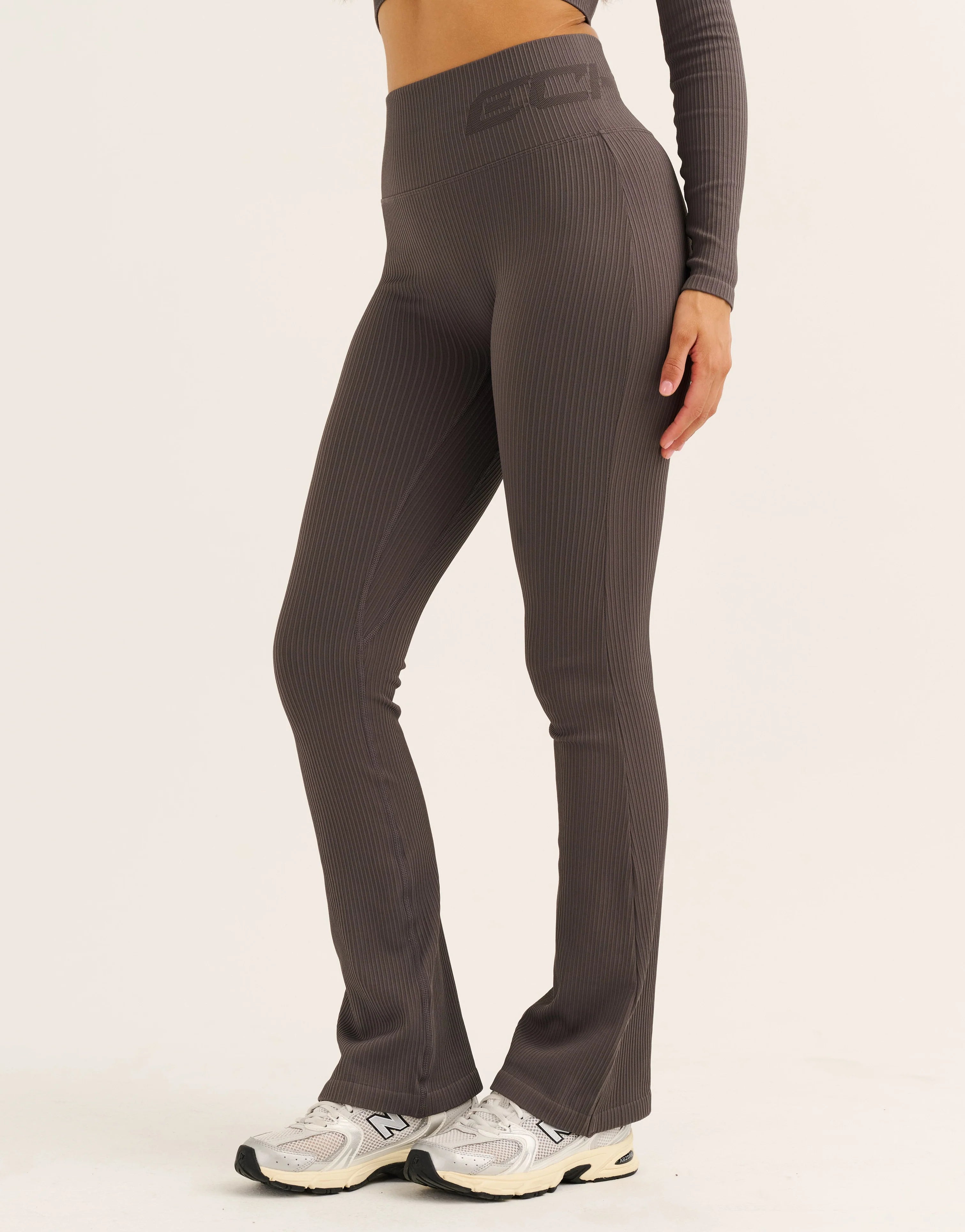 Arise Comfort Flare Leggings V2 - Slate Grey