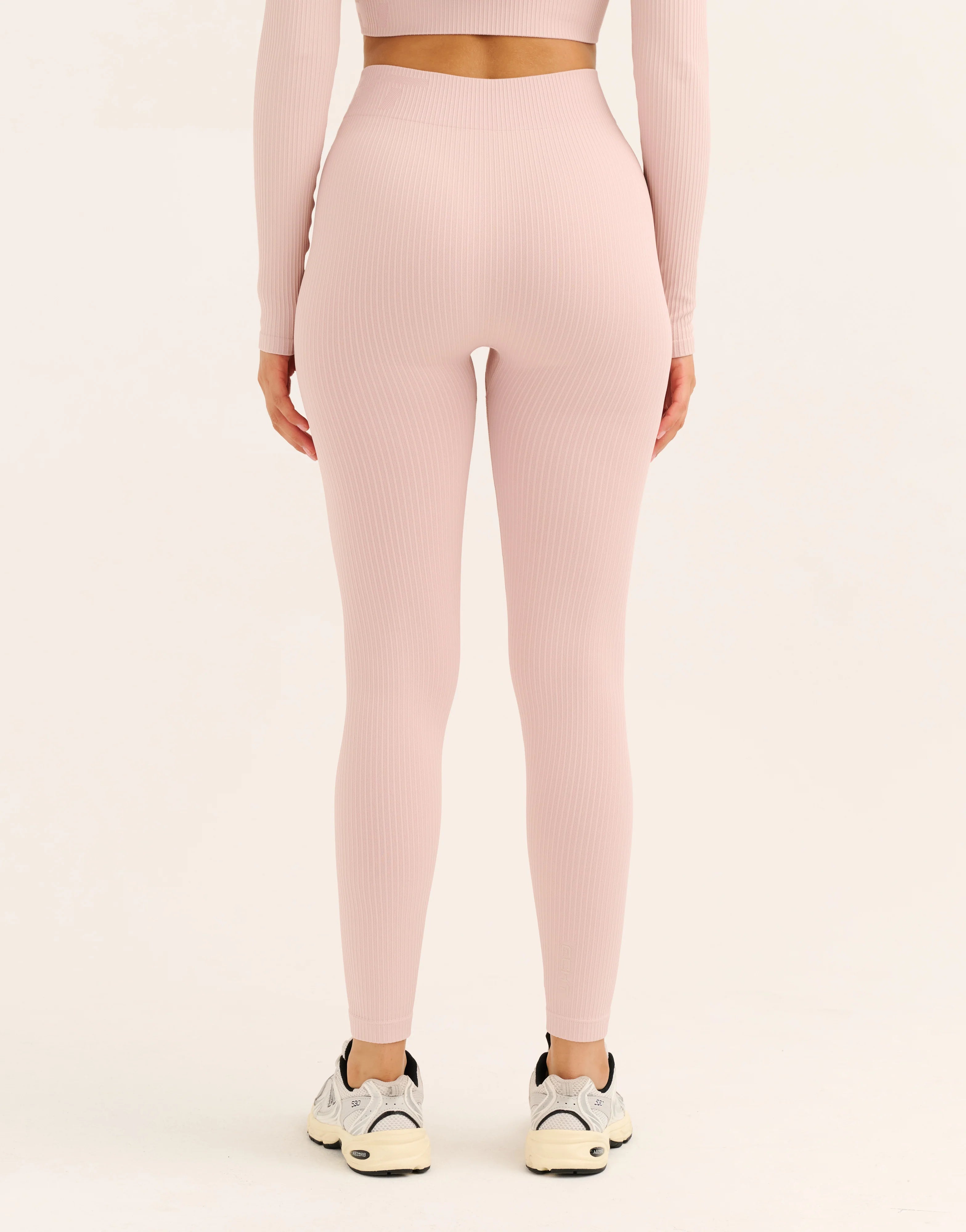 Arise Comfort Mid-Waist Leggings - Mauve