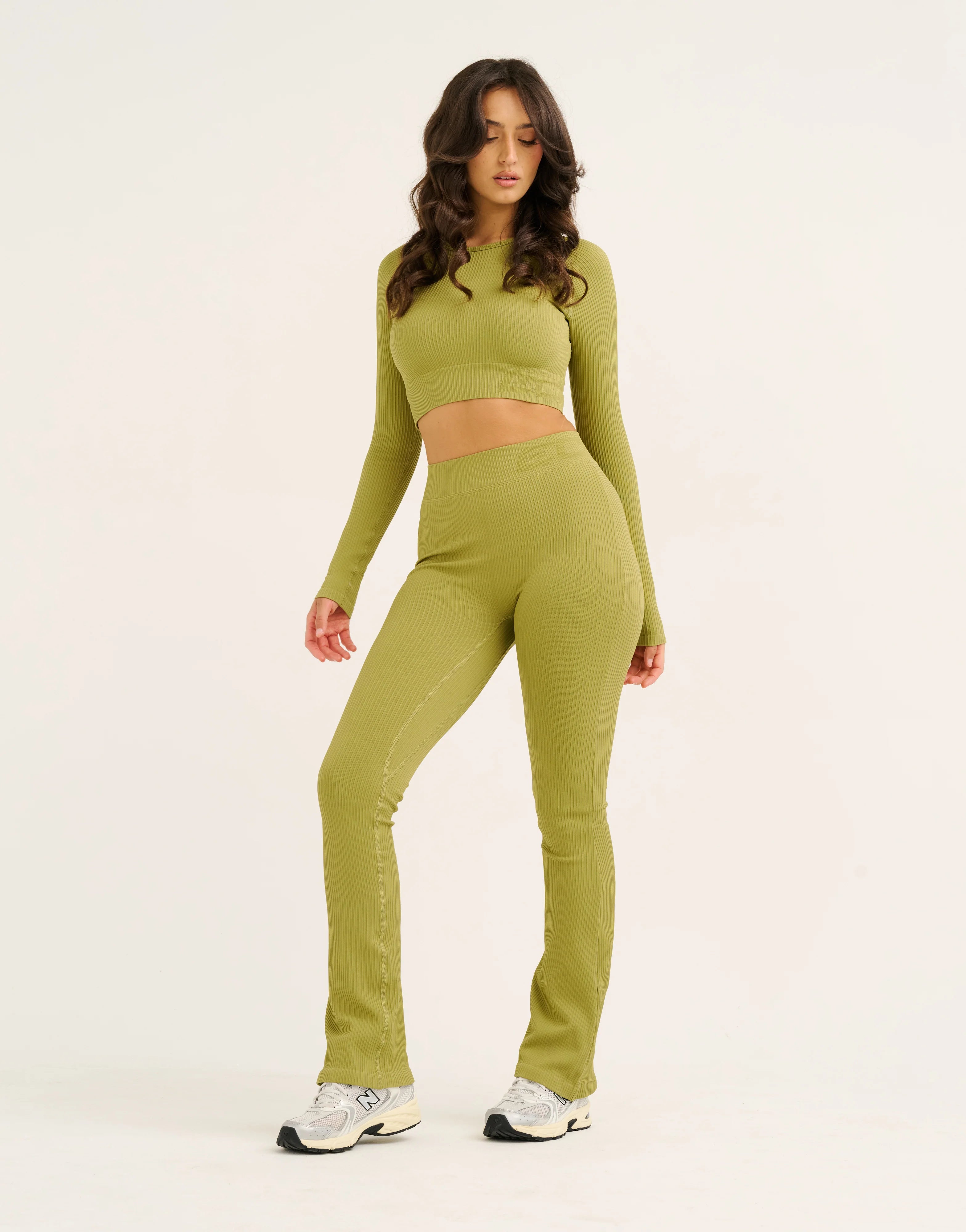 Arise Comfort Mid-Waist Flare Leggings - Olive