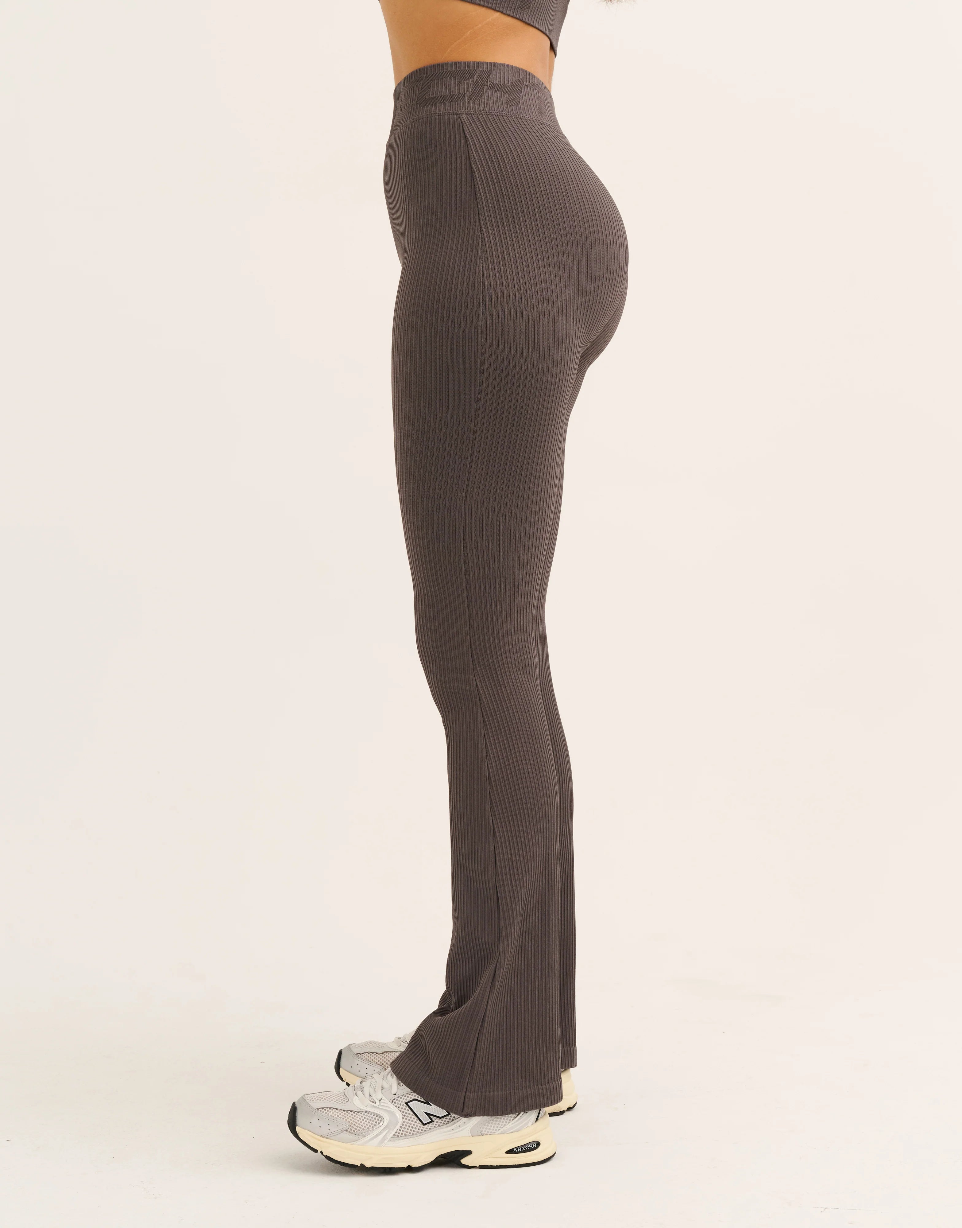 Arise Comfort Mid-Waist Flare Leggings - Slate Grey